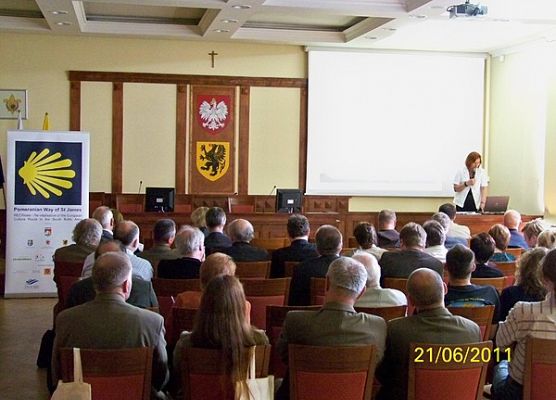 Grafika 3: Konferencja