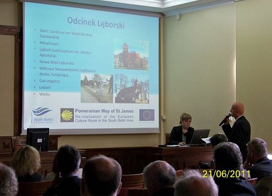 Grafika 8: Konferencja