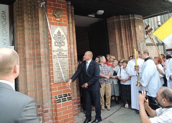 Grafika 4: Muszla jakubowa na szczecińskiej katedrze