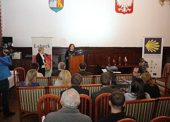 Grafika 2: Konferencja kończąca projekt