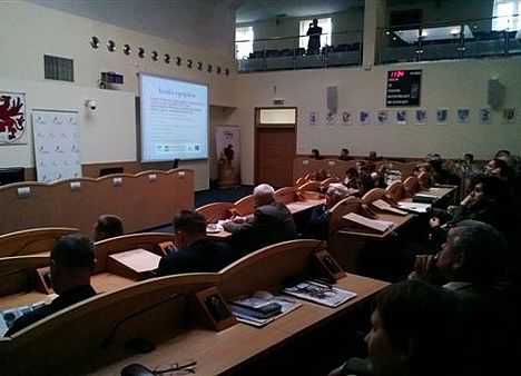 Grafika 2: Konferencja kończąca w Szczecinie