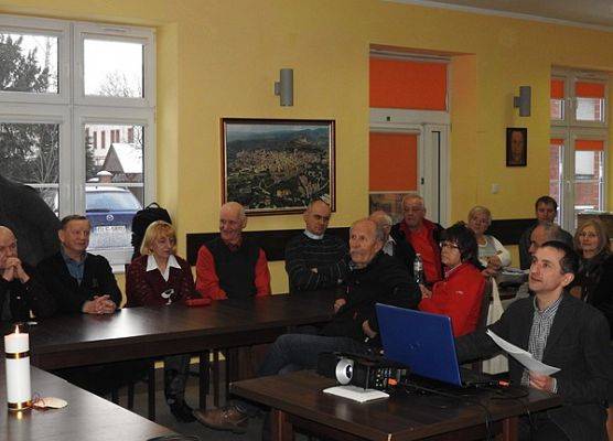 Grafika 23: Przyjaciele Dróg św. Jakuba mają nowe (stare) władze