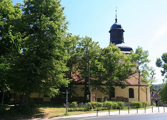 Grafika 1: KOŚCIÓŁ ŚW.JAKUBA APOSTOŁA W OLIWIE