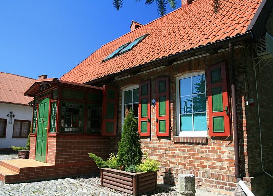 Grafika 17: NIEDŹWIEDZICA